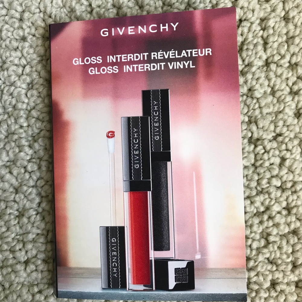 💋💄FREE Givenchy Lipgloss sample